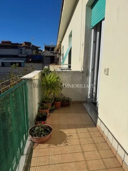 Quadrilocale via Pietro Coccoluto Ferrigni 12, Livorno