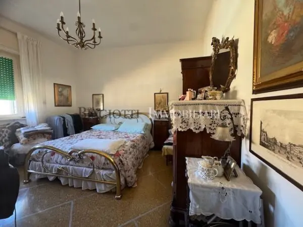 Quadrilocale via Pietro Coccoluto Ferrigni 12, Livorno
