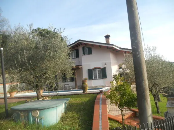 Villa via Dei Pini 40, Castelnuovo Magra