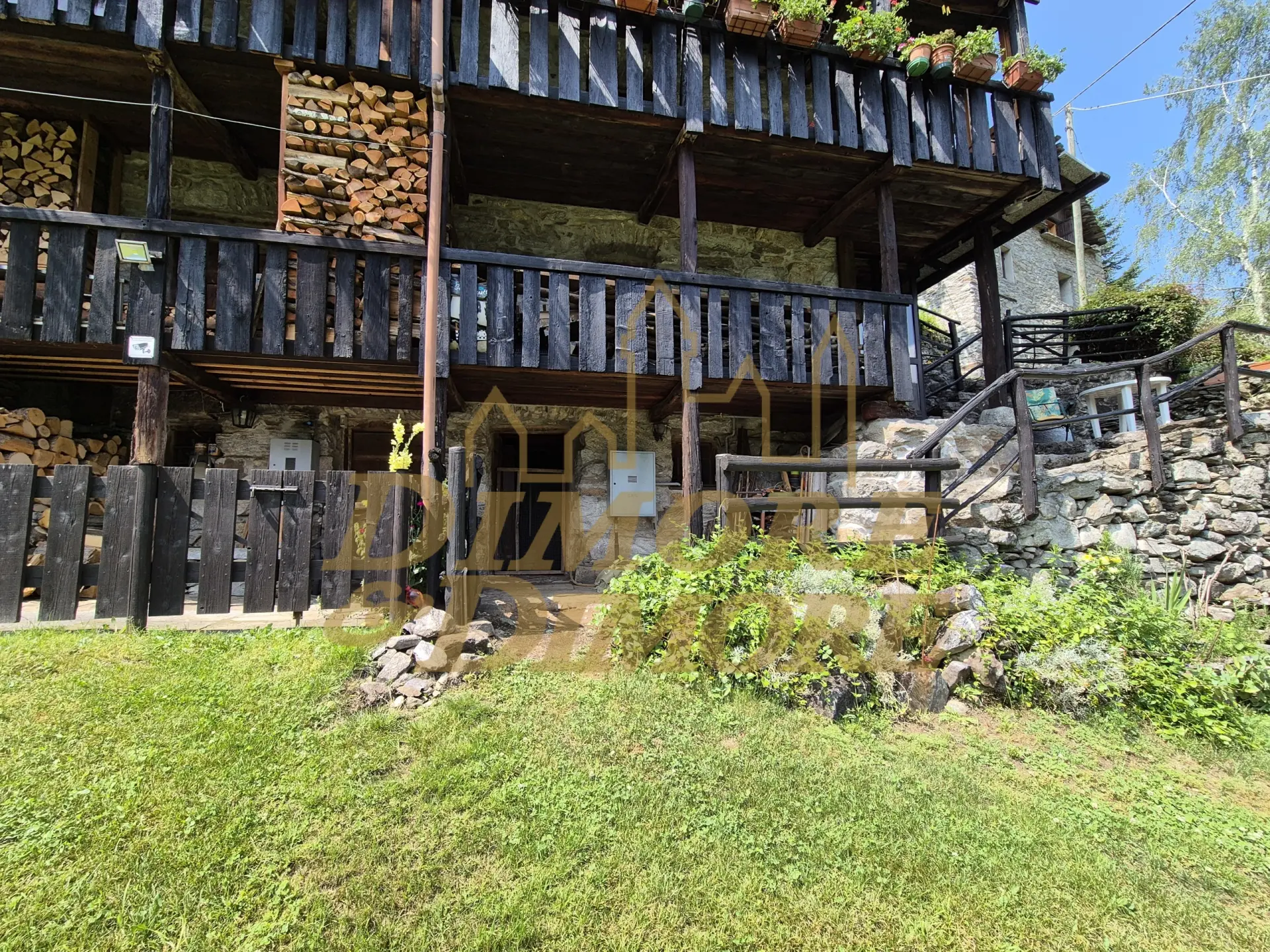 Immagine per Porzione di casa in vendita a Vanzone con San Carlo via Ronchi Dentro