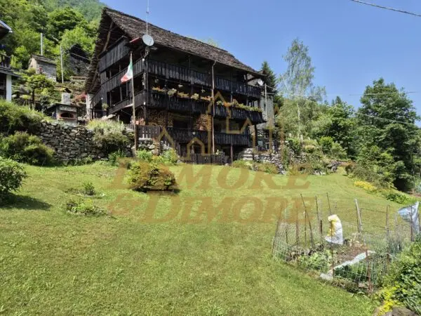 Porzione Di Casa via Ronchi Dentro, Vanzone Con San Carlo