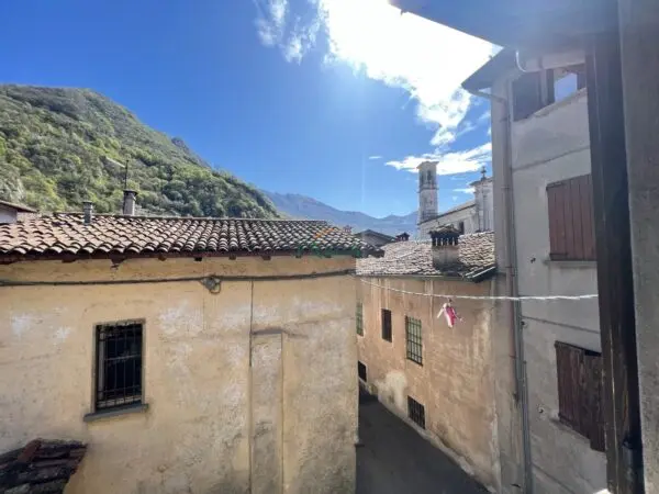 Bilocale via Vesto 11, Marone