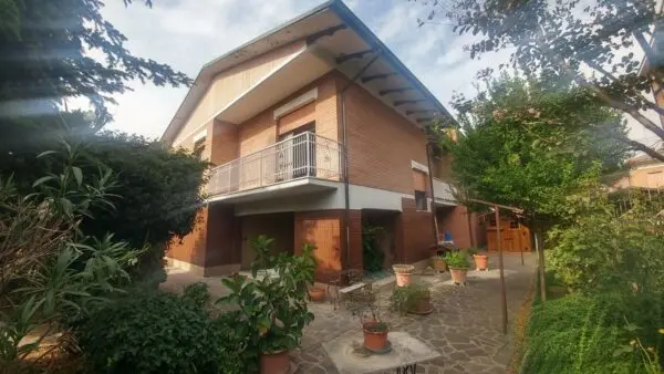 Porzione Di Casa via San Lorenzo 46, Castelnuovo Rangone