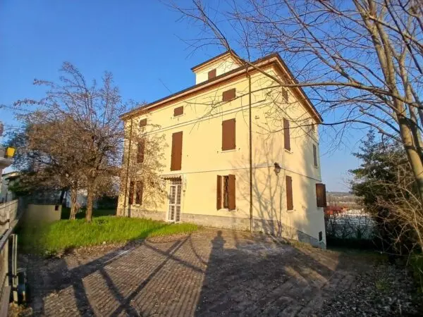 Villa via Modenese 1205, Vignola