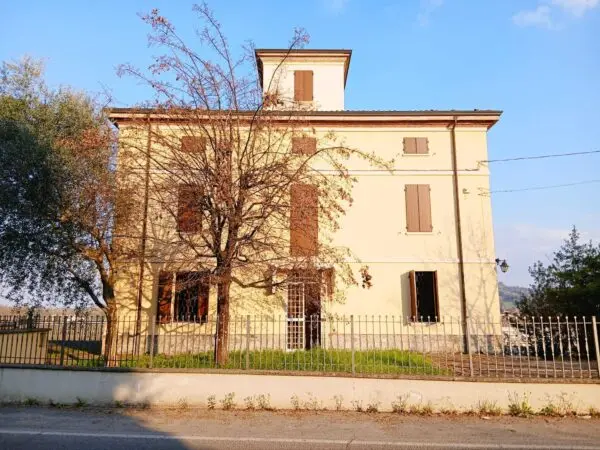 Villa via Modenese 1205, Vignola