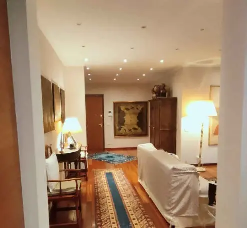 Appartamento via Paolo Giacometti 10, Genova