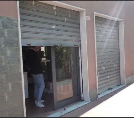 Negozio via Di Creto 13a, Genova
