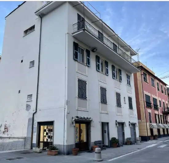 Negozio via Brigate Partigiane 7, Lavagna