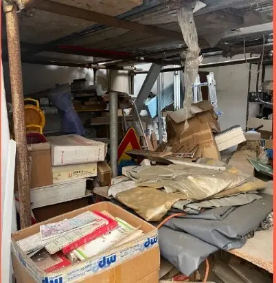 Magazzino via Fereggiano 81 r, Genova