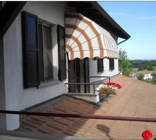 Villa via Vicolo Graglia 24, Castelletto Monferrato