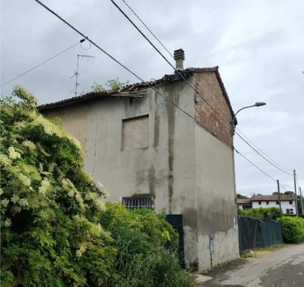 Terratetto via Orti Grandi 8, Sale