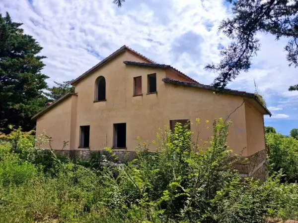 Villa via Cucicchi, Montecchio