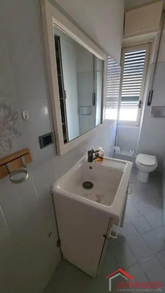 Trilocale via Gian Pietro Sery 14a, Sestri Ponente, Genova