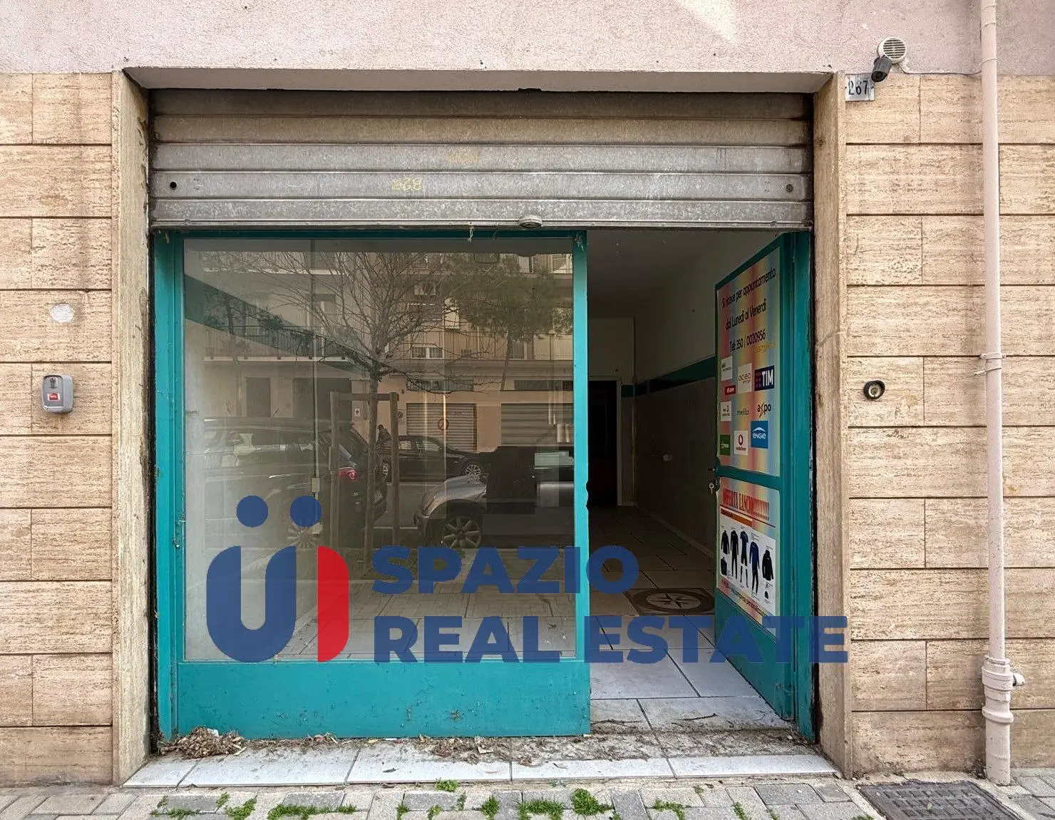 Immagine per Negozio in vendita a Pescara via Benedetto Croce 267