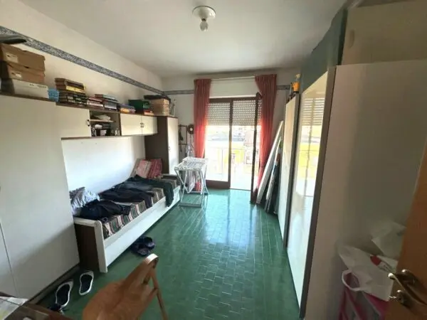 Monolocale viale Litoraneo, Sarzana