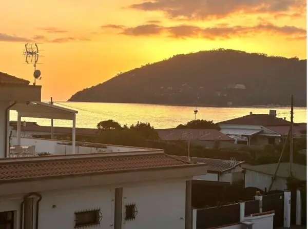 Monolocale viale Litoraneo, Sarzana
