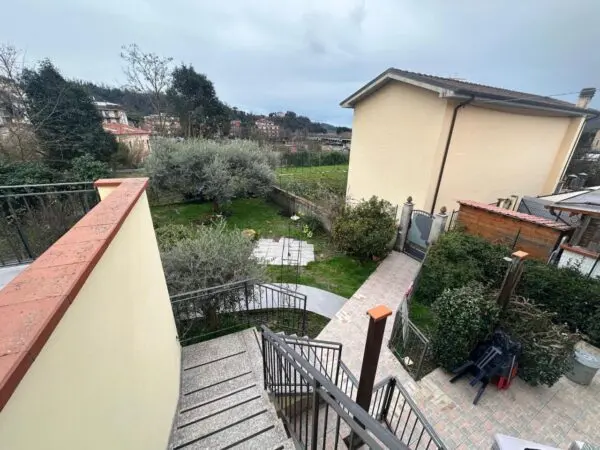 Terratetto via Carriona 117, Carrara