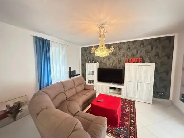 Terratetto via Carriona 117, Carrara