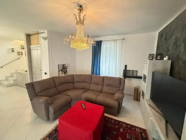 Terratetto via Carriona 117, Carrara
