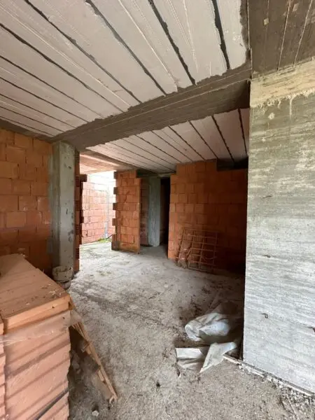 Villa via Nave 14, Sarzana