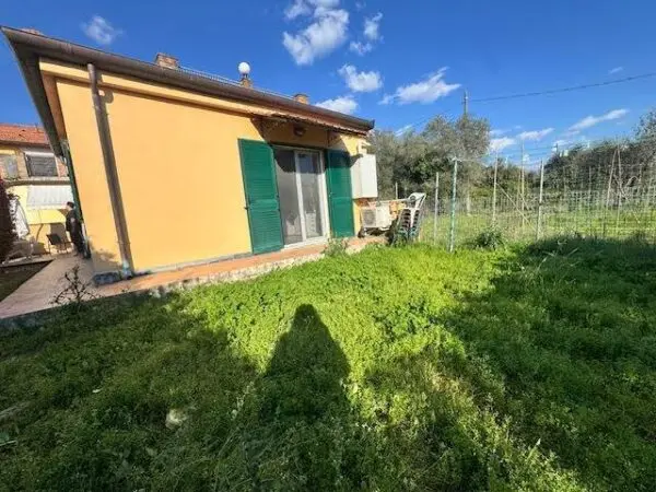 Terratetto via Gaggio 30, Luni