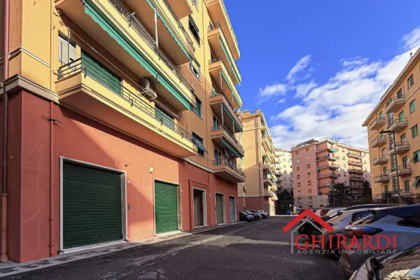 Trilocale via Gian Pietro Sery 14a, Sestri Ponente, Genova