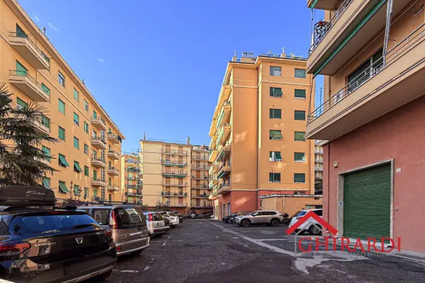 Trilocale via Gian Pietro Sery 14a, Sestri Ponente, Genova