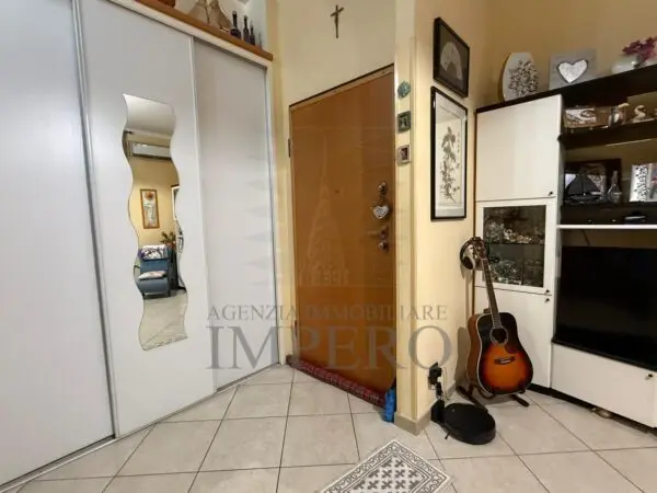 Quadrilocale via Martiri Della Liberta 9, Ventimiglia