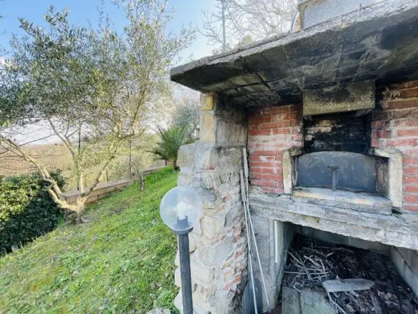 Villa A Schiera via Battinebbia, Jesi