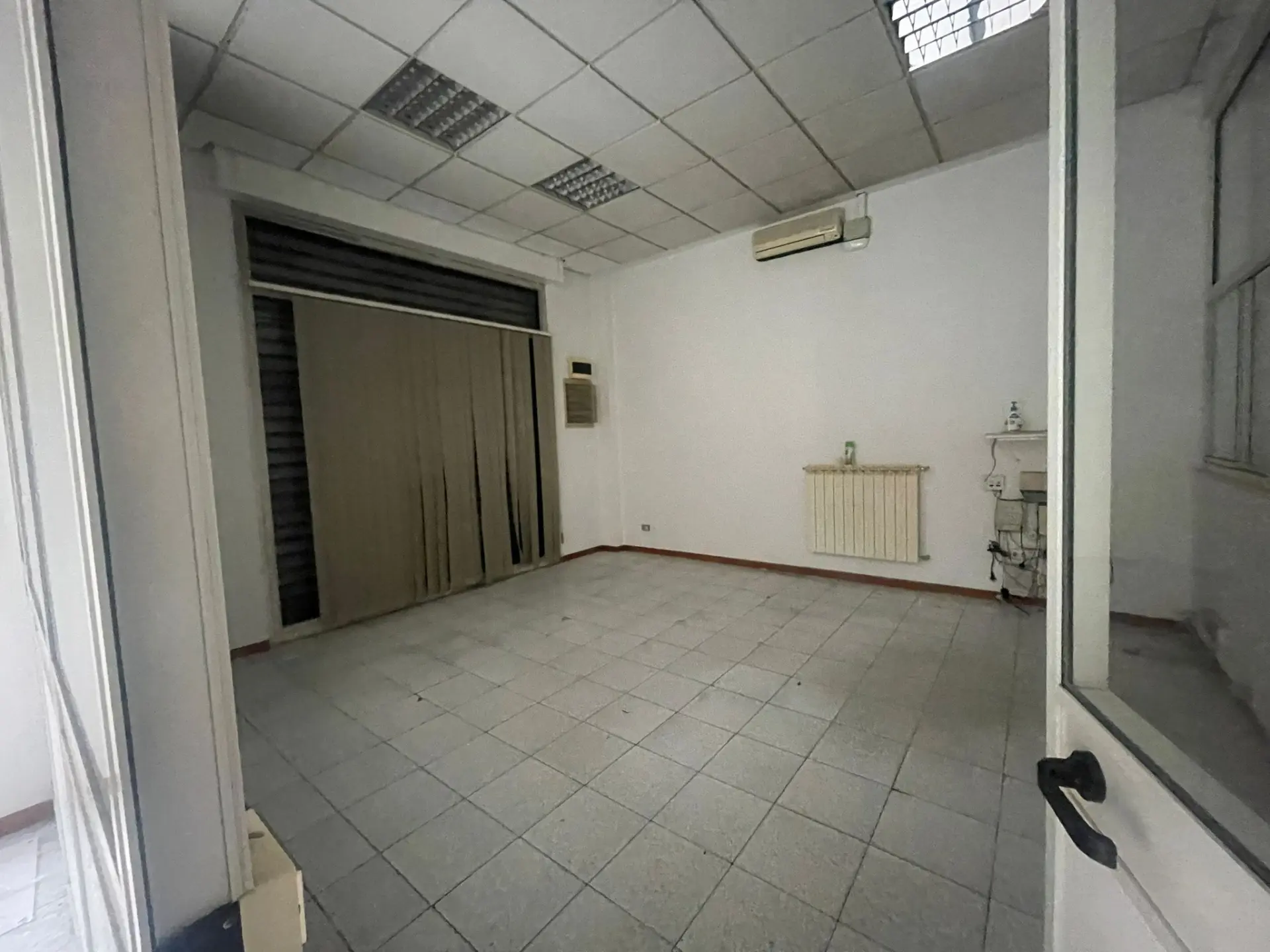 Immagine per Locale commerciale in vendita a Ancona via Conca