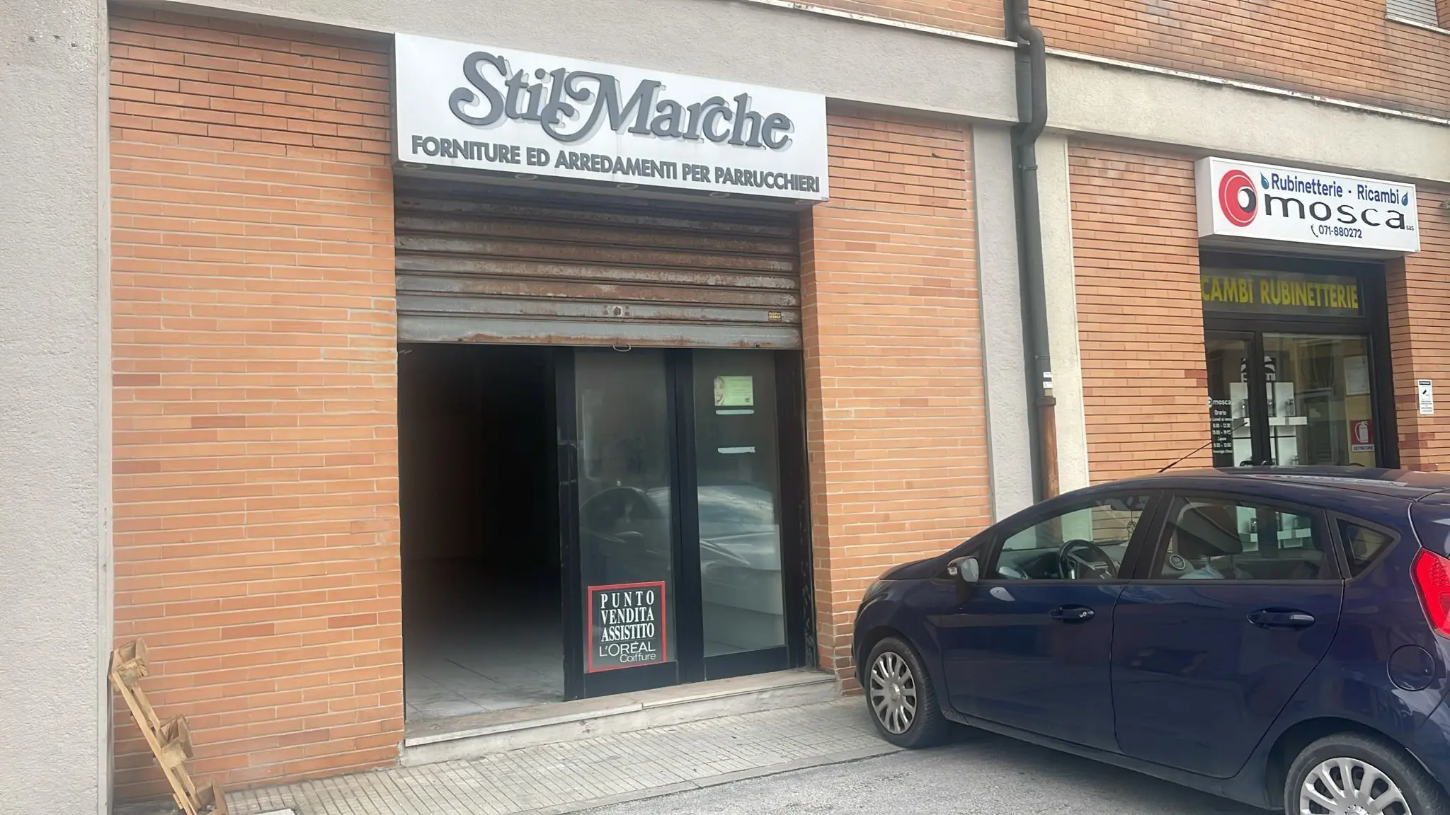 Immagine per Locale commerciale in vendita a Ancona via Conca