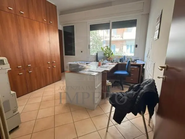 Quadrilocale via Vittorio Veneto 30, Ventimiglia
