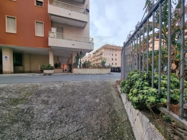 Garage via Asse 85, Ventimiglia
