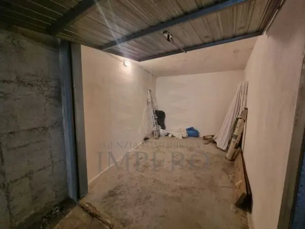 Garage via Asse 85, Ventimiglia