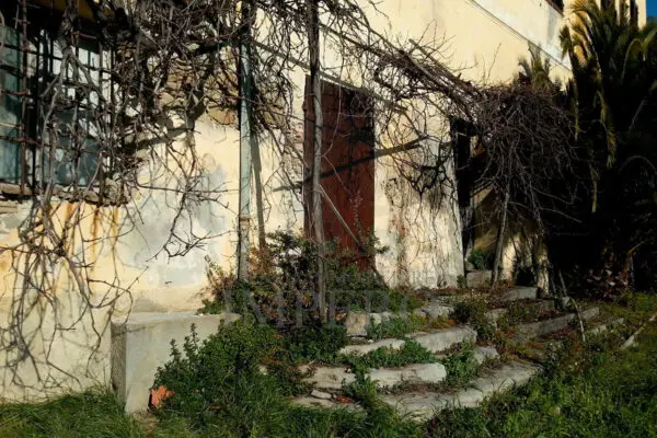 Villa strada Statale 1 dir, Ventimiglia