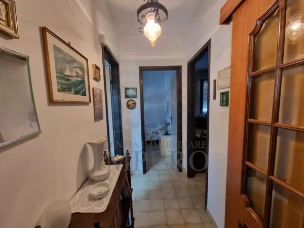 Appartamento via Garibbe 5, Vallecrosia