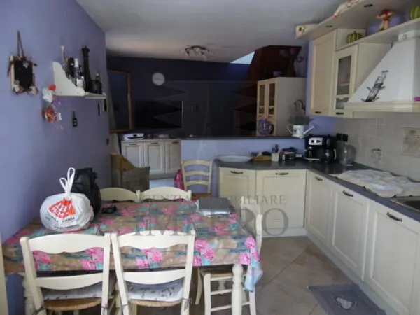 Porzione Di Casa via Frazione Brunetti 17, Camporosso