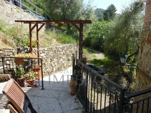 Porzione Di Casa via Frazione Brunetti 17, Camporosso