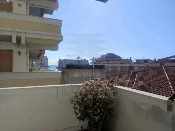 Trilocale via Cornelio Tacito 18, Ventimiglia