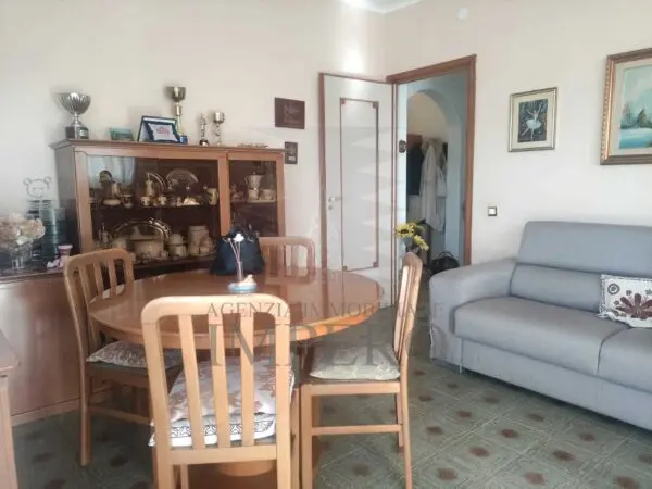 Trilocale via Cornelio Tacito 18, Ventimiglia
