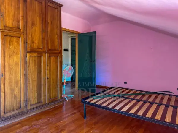 Appartamento via Località Gray 14, Camporosso