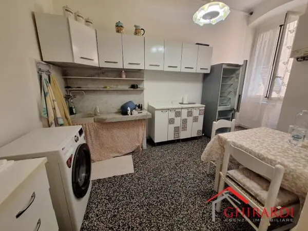 Quadrilocale via Merano 31, Sestri Ponente, Genova