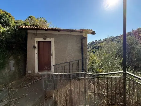 Villa via Silvio Pellico, Bordighera