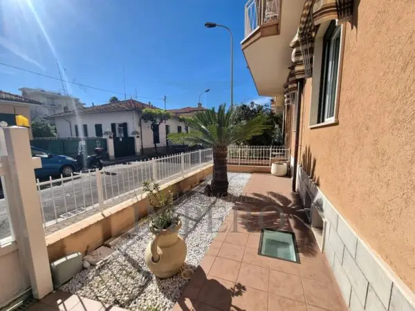 Appartamento via Gerolamo Rossi 15, Bordighera