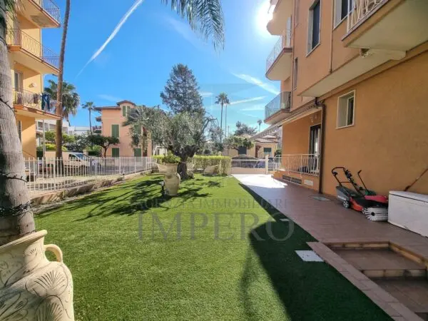 Appartamento via Gerolamo Rossi 15, Bordighera