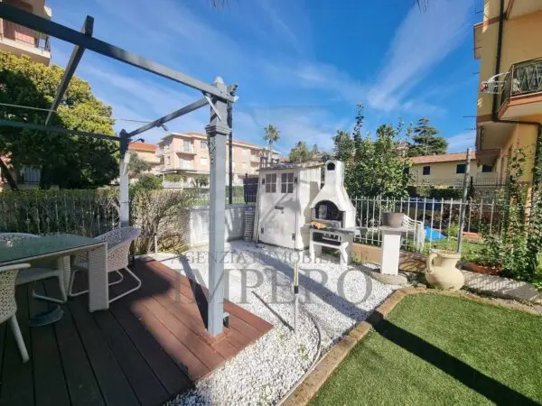 Appartamento via Gerolamo Rossi 15, Bordighera