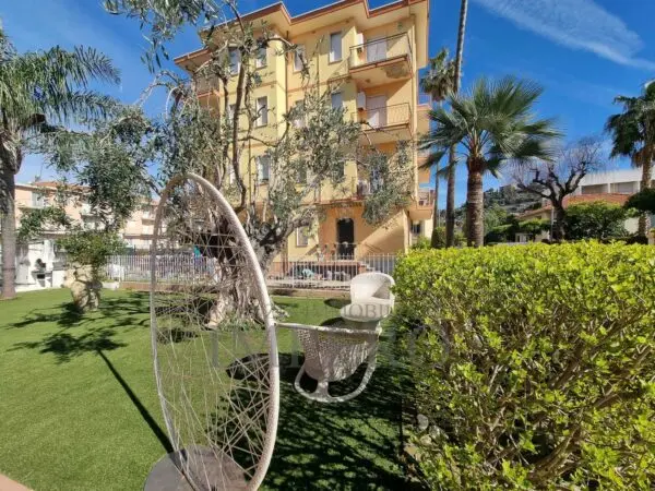 Appartamento via Gerolamo Rossi 15, Bordighera