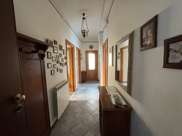 Trilocale corso Degli Inglesi 590, Sanremo