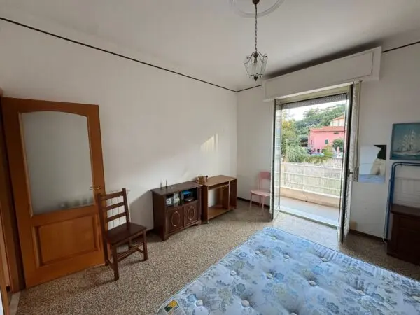 Trilocale corso Degli Inglesi 590, Sanremo