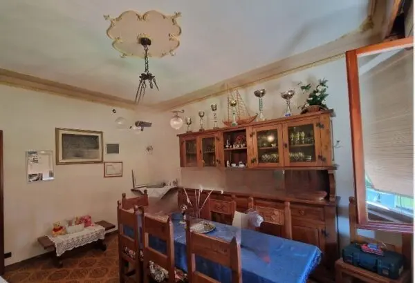 Villa via Di Balbano, Lucca